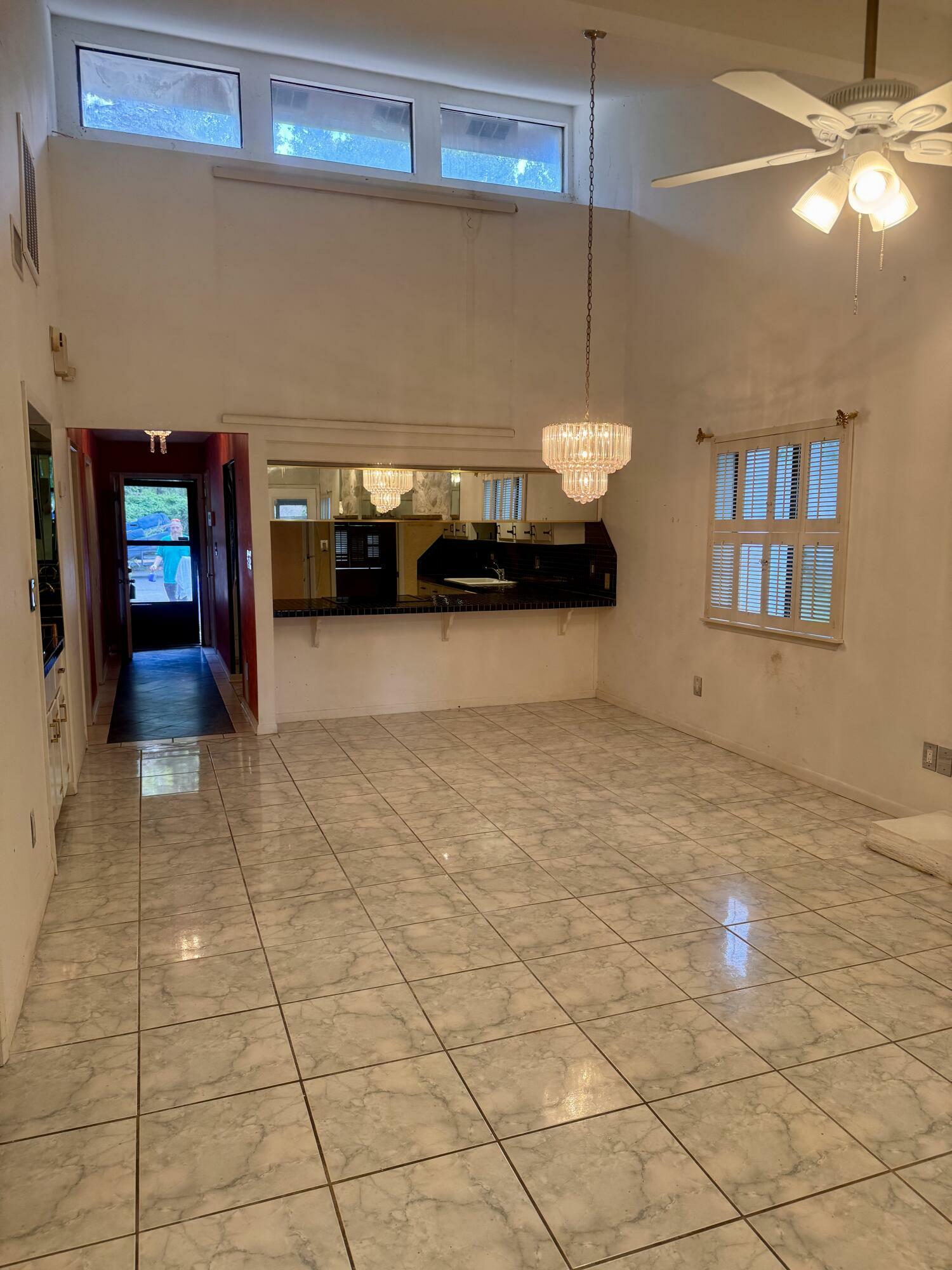 Property Photo: 6077 Hilburn Rd Road FL 32504