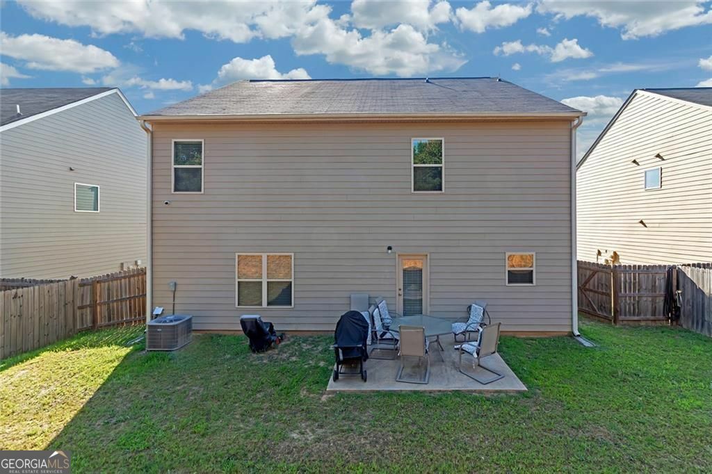 Property Photo: 1152 Werre Way GA 30248