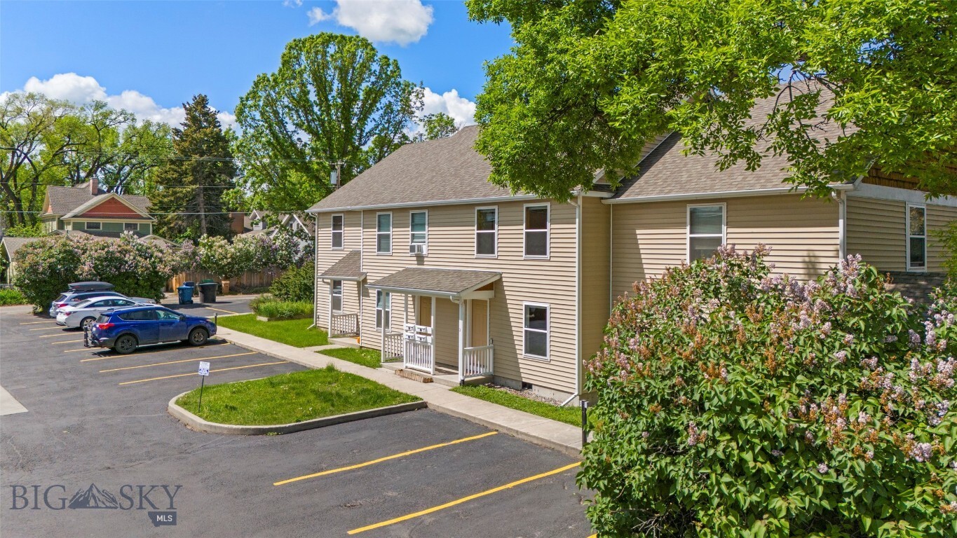 Property Photo: 414 W Babcock Street 2 MT 59715