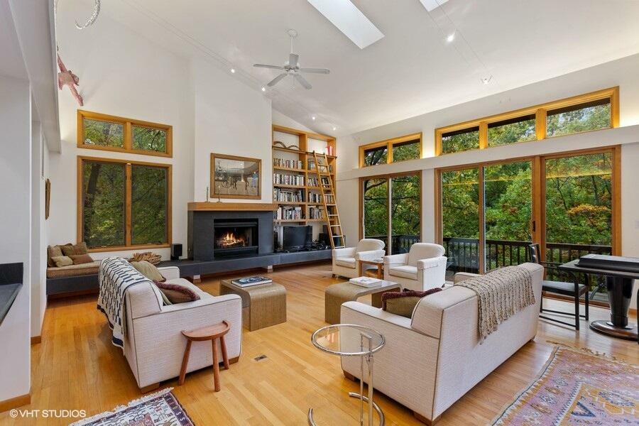 Property Photo: 107 S Merrivale Avenue IN 46301