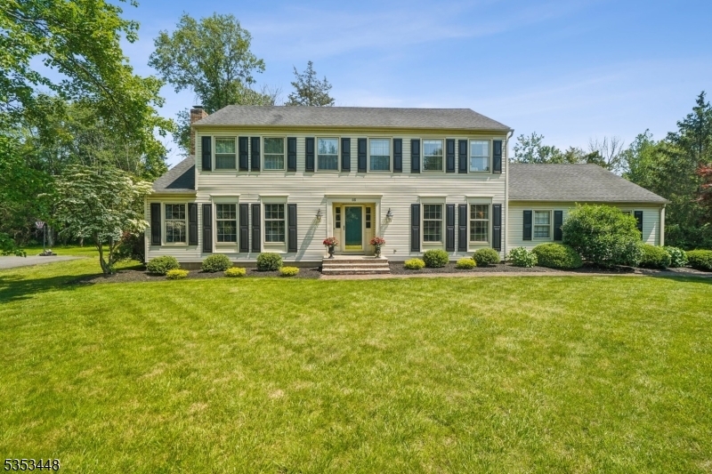 65 Berkeley Cir  Bernards Twp. NJ 07920 photo