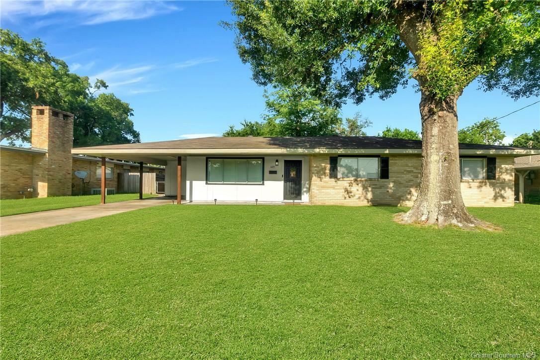 Property Photo: 4435 Oaklawn Street LA 70605
