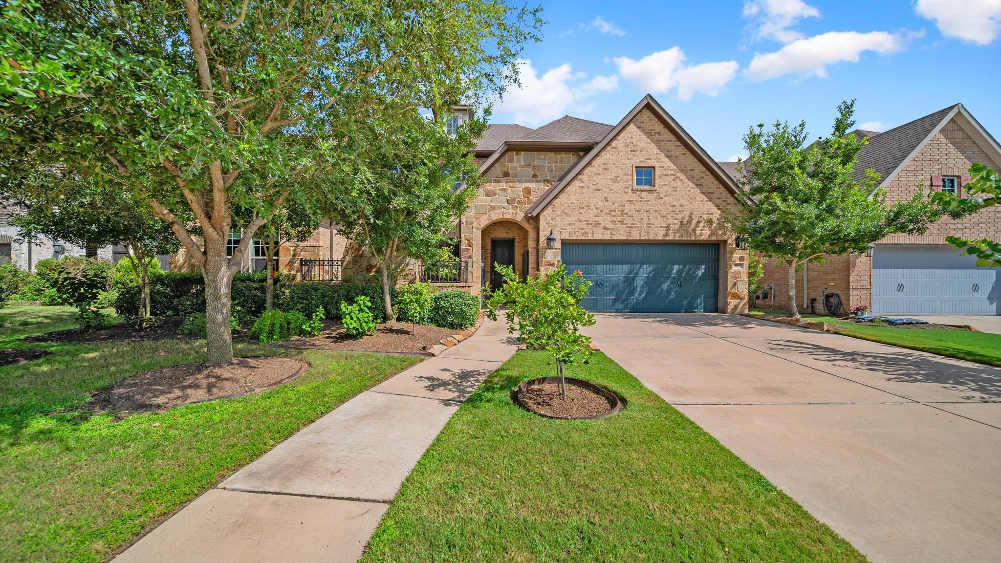 Property Photo: 810 Sunbeam Creek Court TX 77406