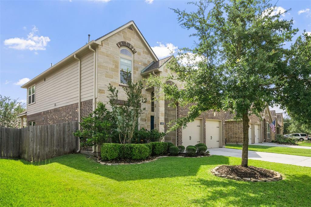Property Photo: 1406 Kallie Hills Lane TX 77386