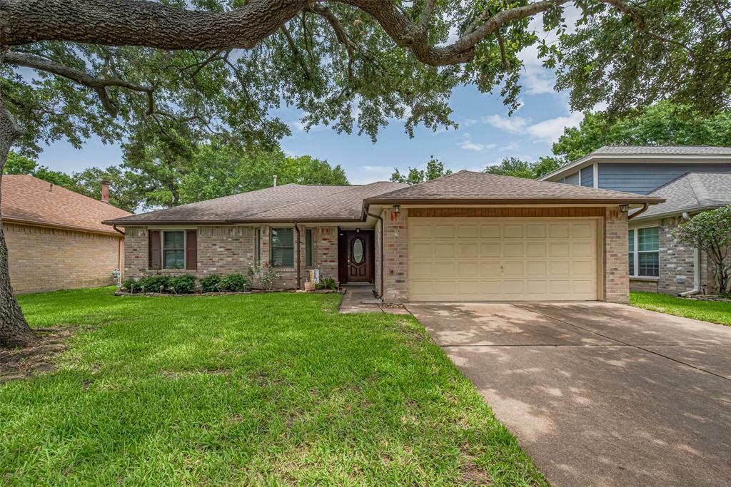 Property Photo: 13626 Danbury Run Drive TX 77041