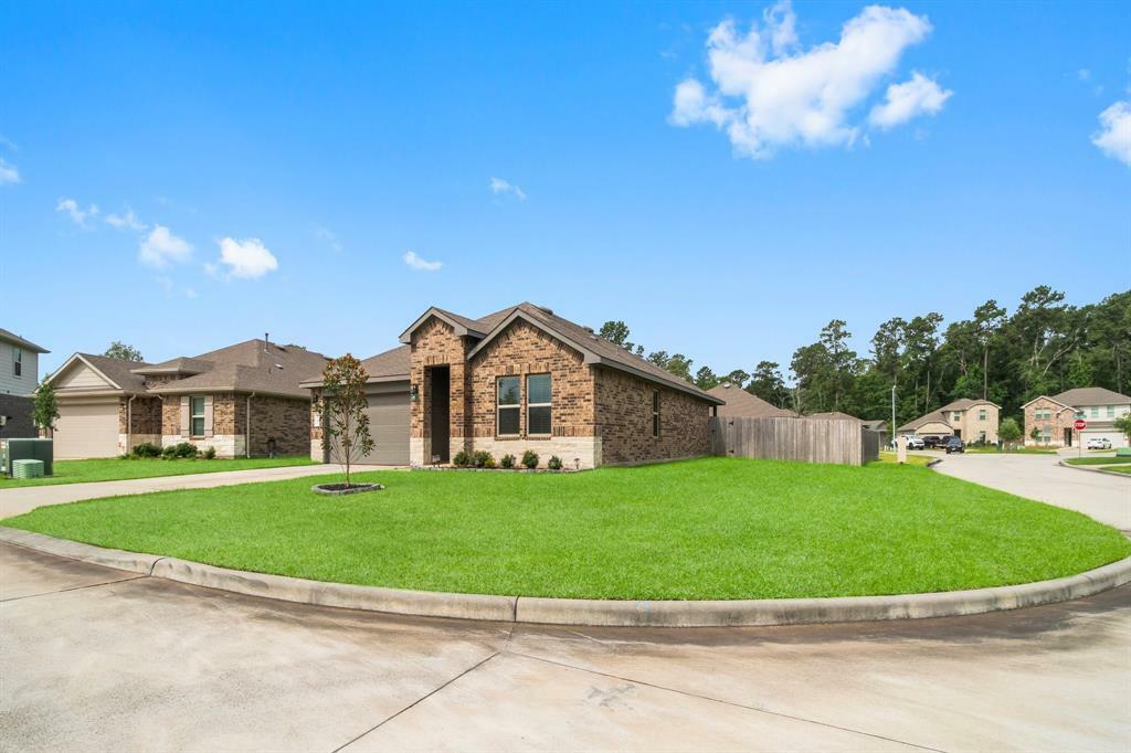 Property Photo: 3713 Shady Elk Court TX 77301