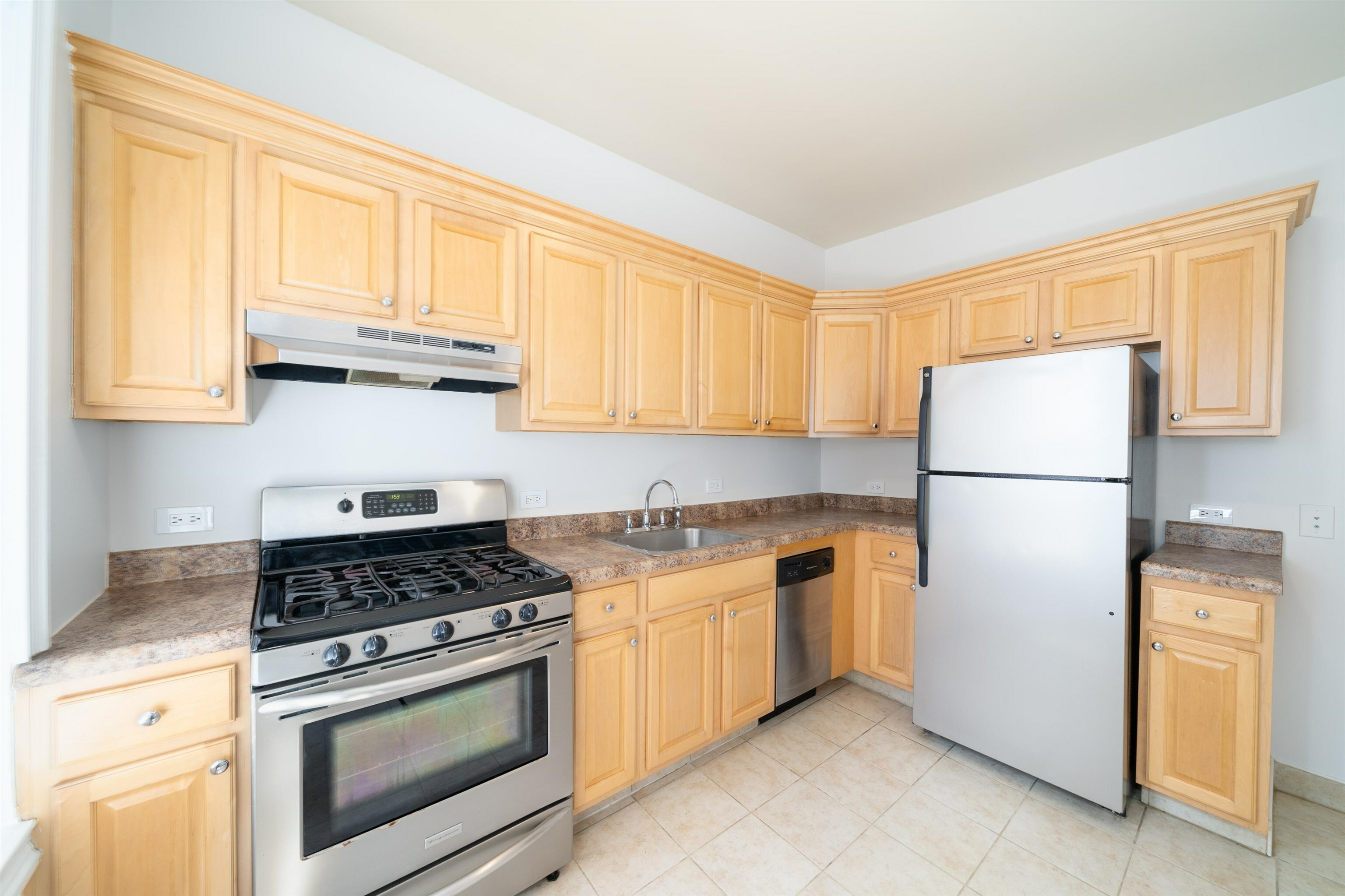 Property Photo: 282 Magnolia Ave 3 NJ 07306