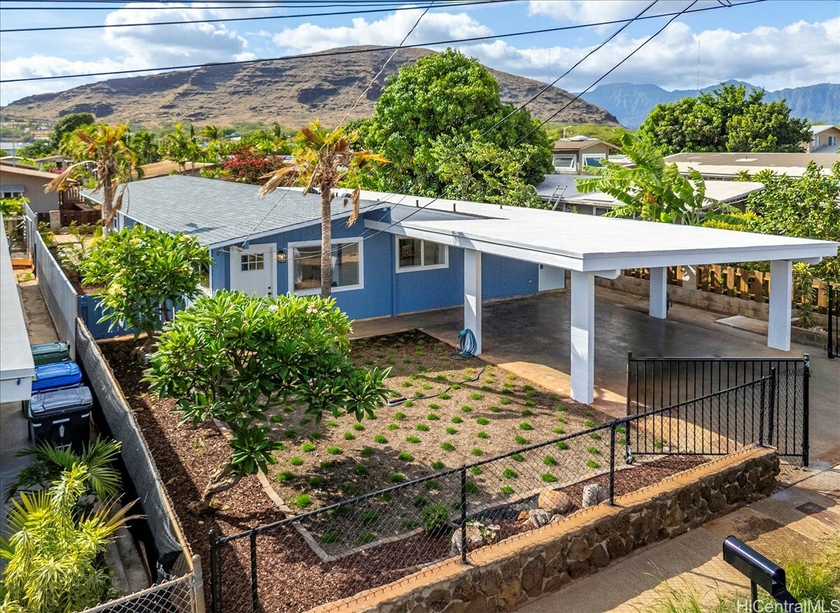 Property Photo:  87-252 Holopono Street  HI 96792 
