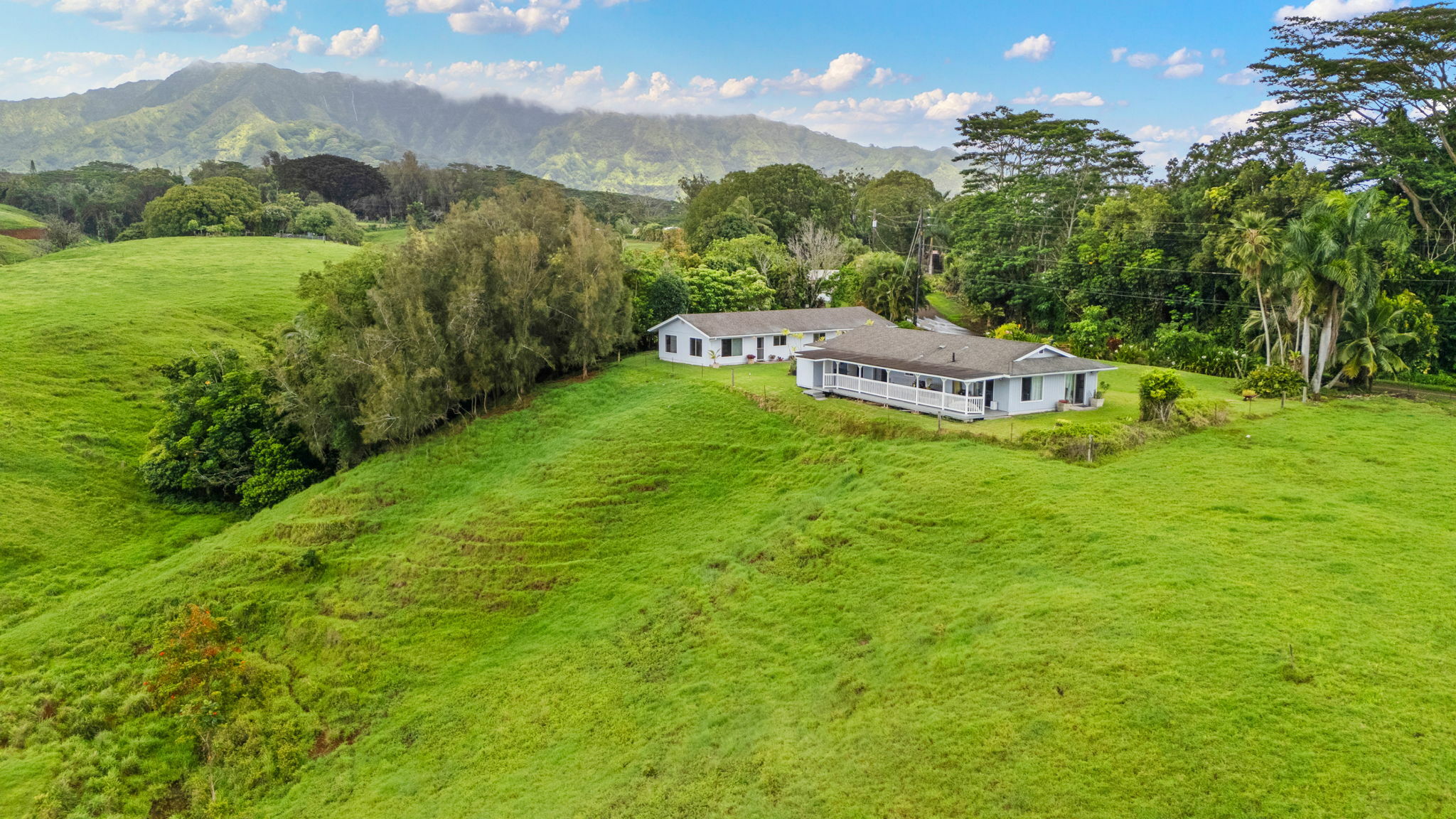 Property Photo: 6395 Olohena Rd HI 96746