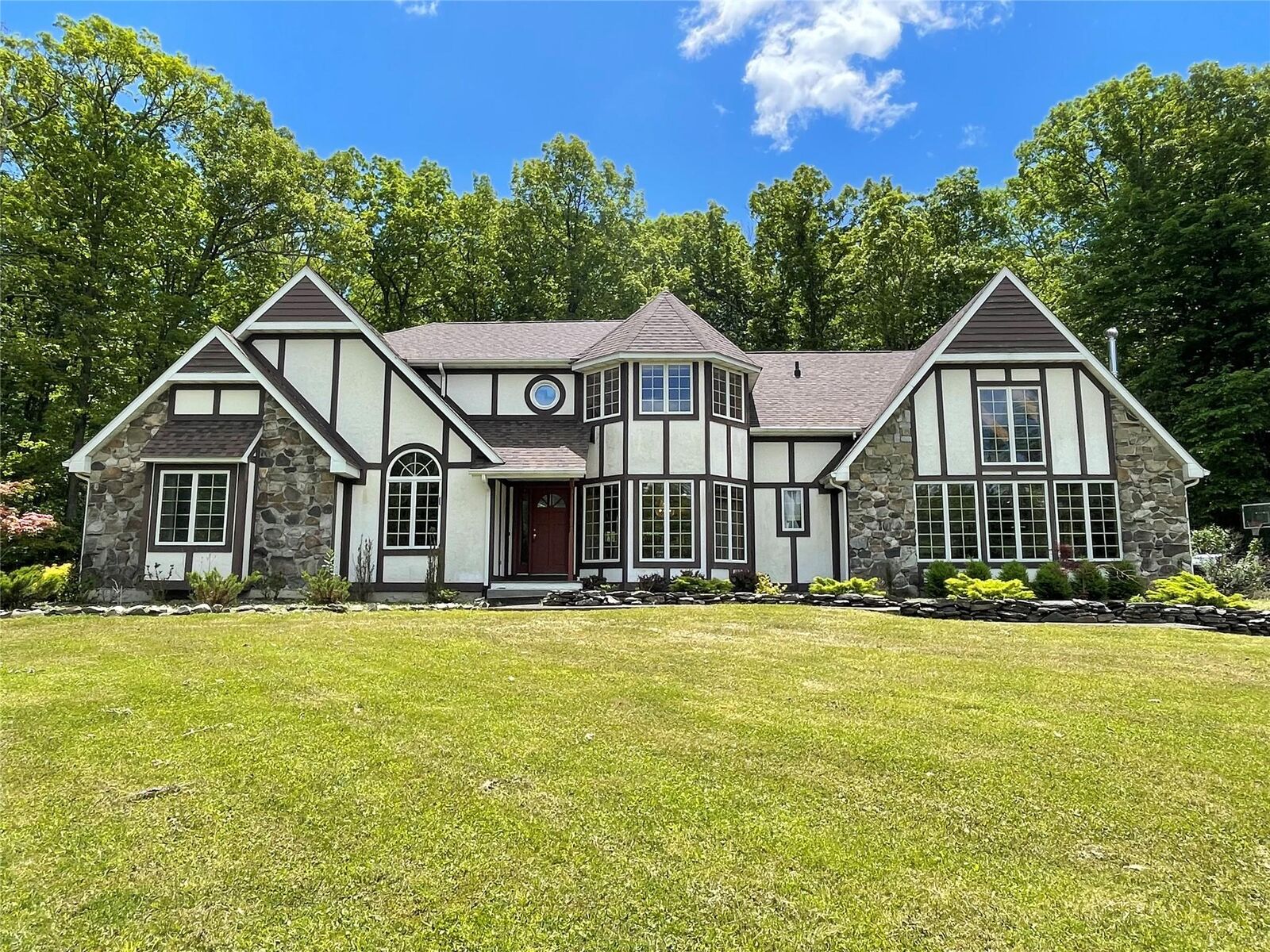 Property Photo:  71 Saddleback Ridge Road  NY 12589 