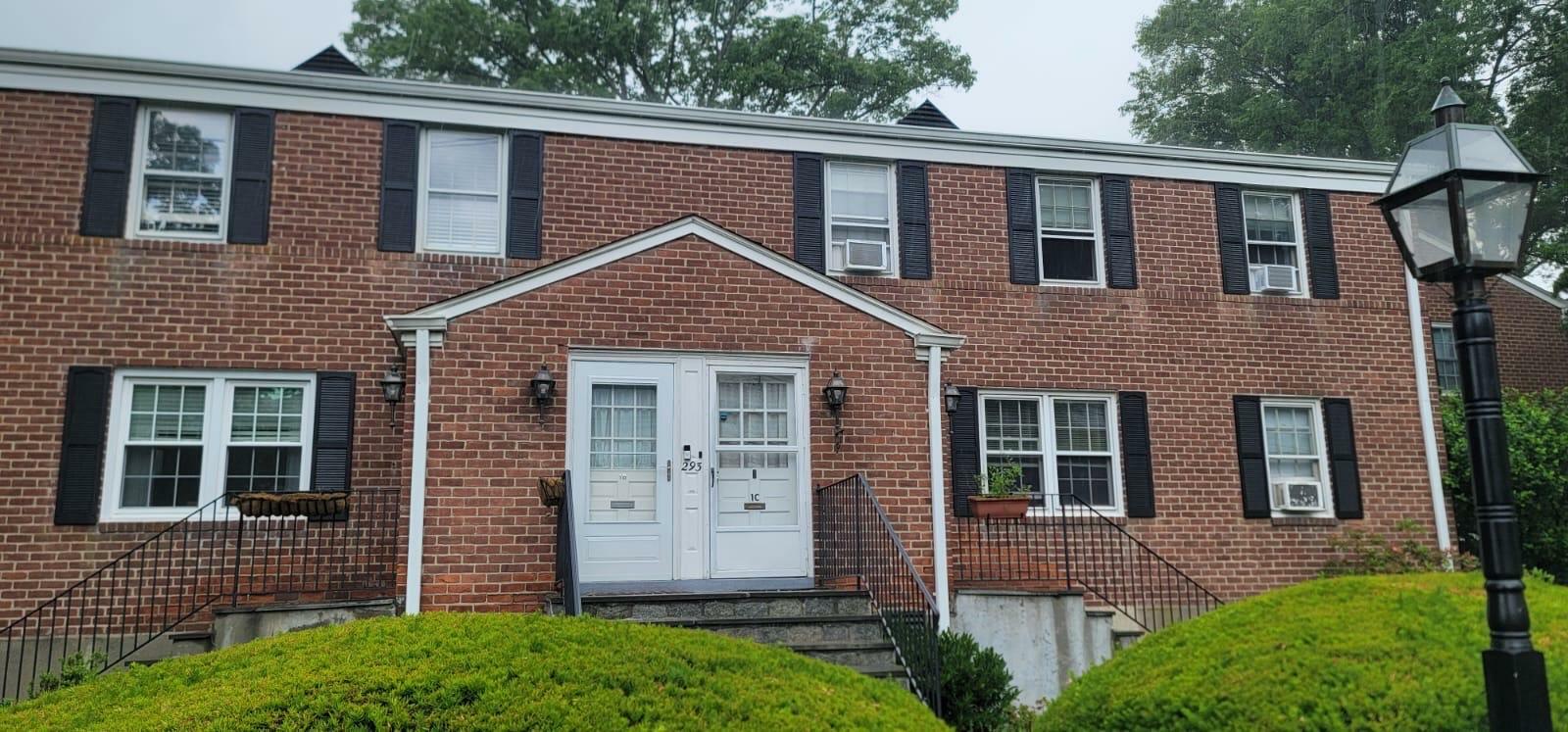 Property Photo:  293 Manville Road 1C  NY 10570 