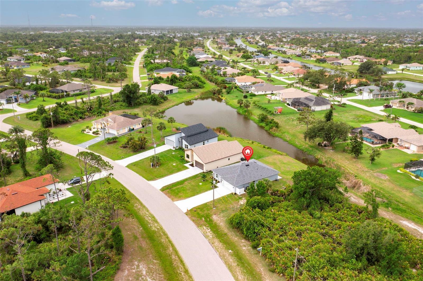Property Photo: 271 Antis Drive FL 33947