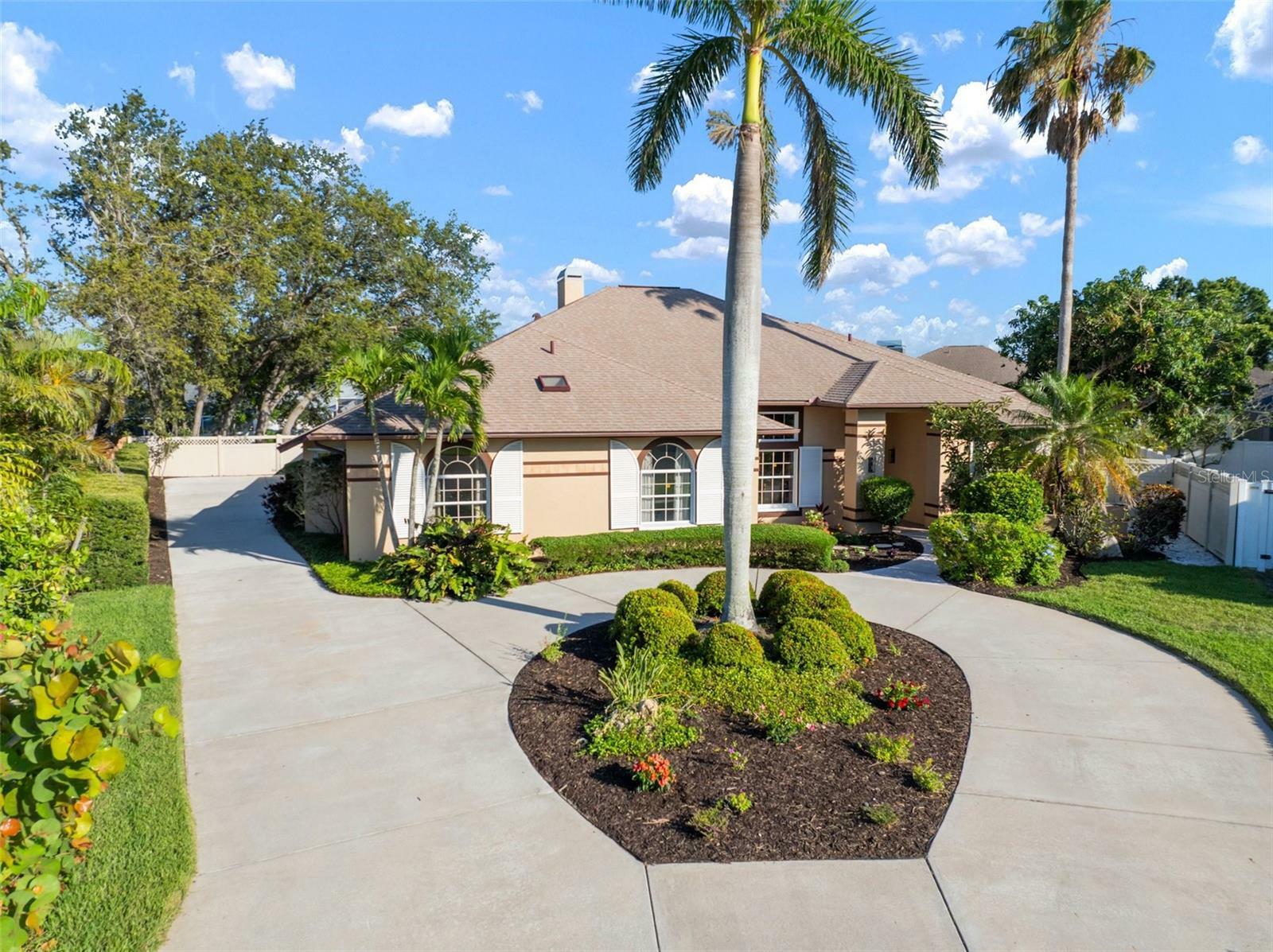Property Photo: 8321 9th Avenue Terrace NW FL 34209