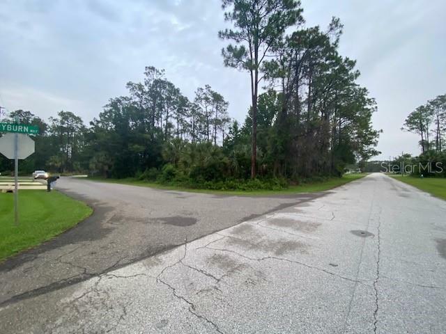 Property Photo: 2 Rybark Place FL 32164