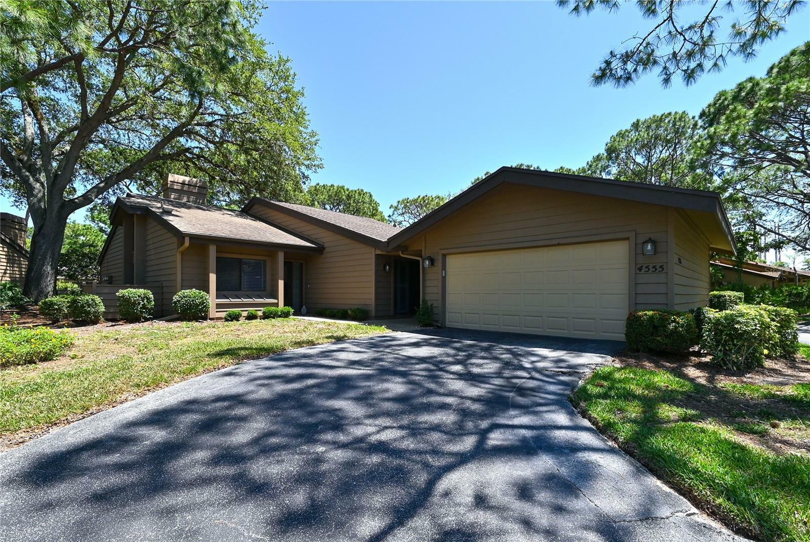 4555 Chandlers Forde 47  Sarasota FL 34235 photo