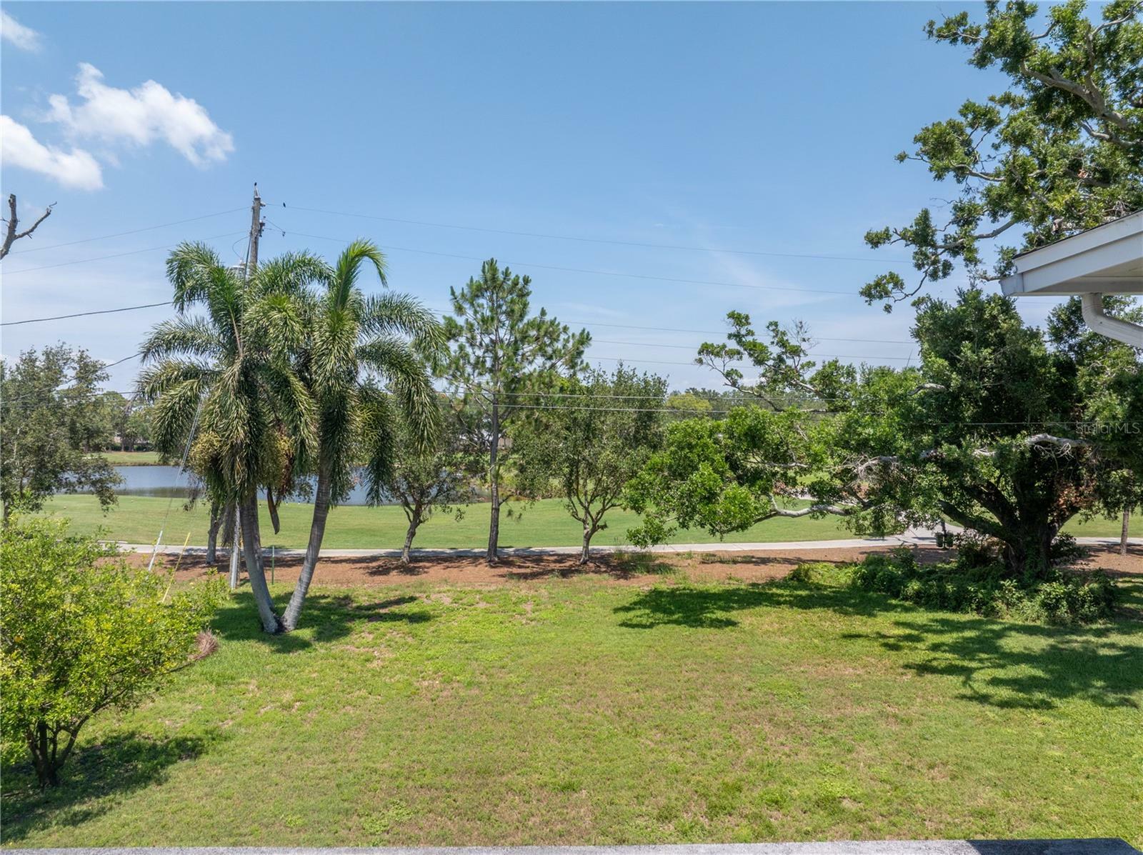 Property Photo: 167 Almedo Way NE FL 33704
