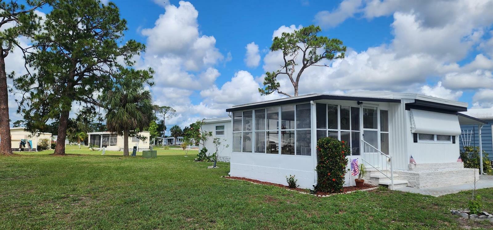 Property Photo: 6843 Amoko Court FL 34287