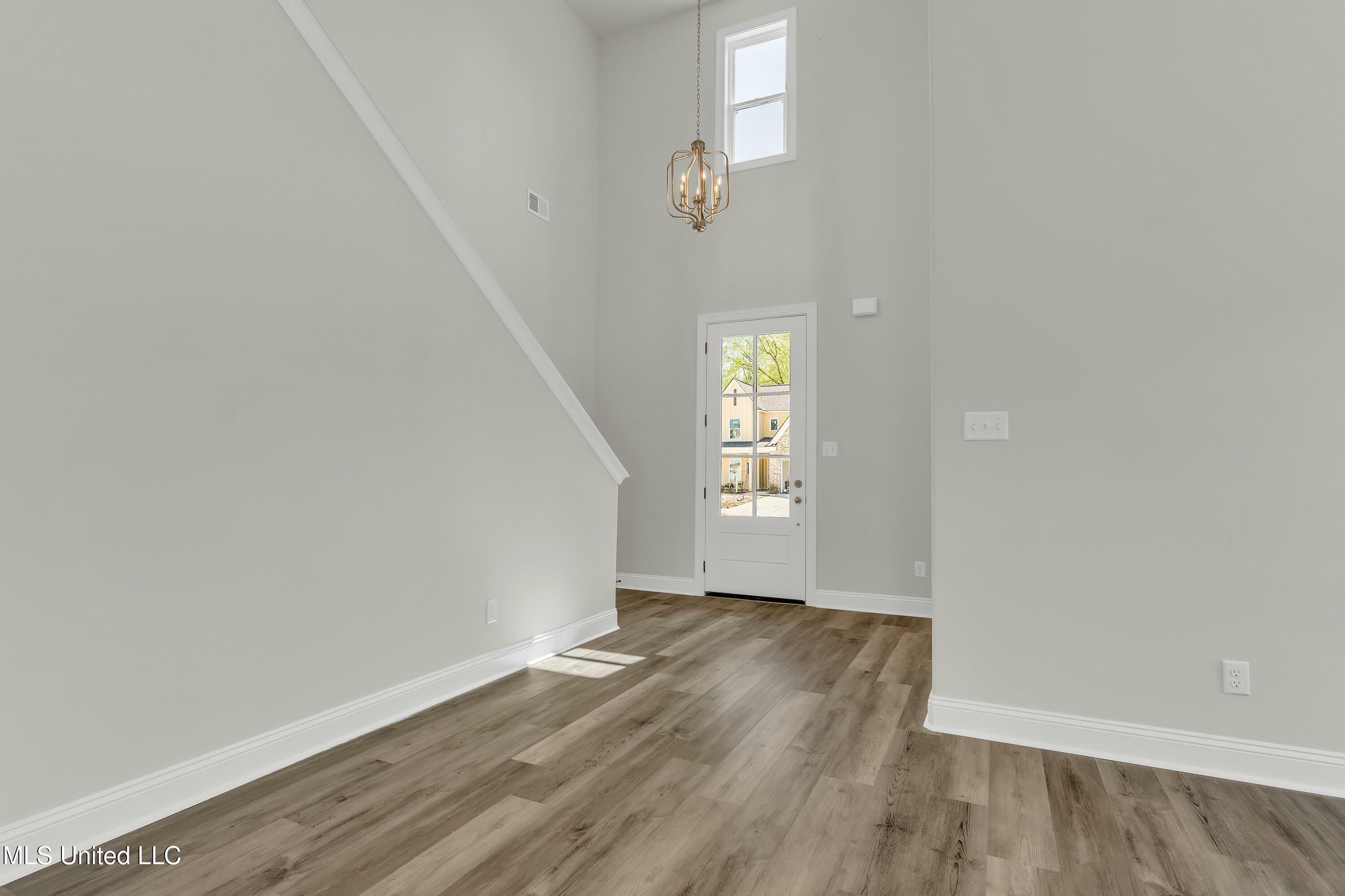 Property Photo: 10243 March Meadows Way Way MS 38654