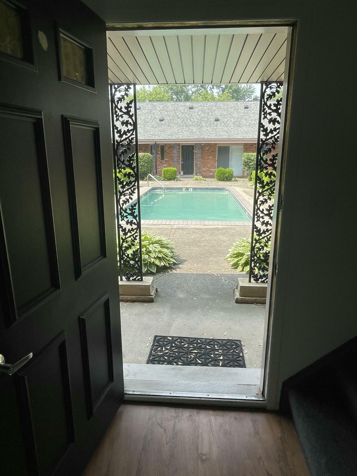 Property Photo: 620 E Lincoln Avenue MI 48067