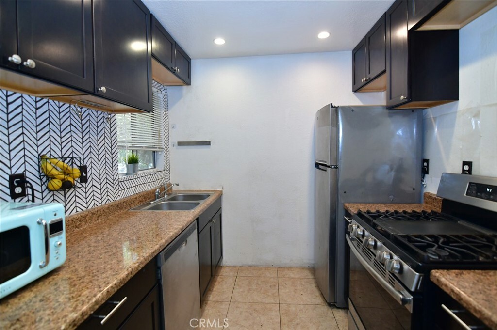Property Photo: 5 Gaviota 130 CA 92688