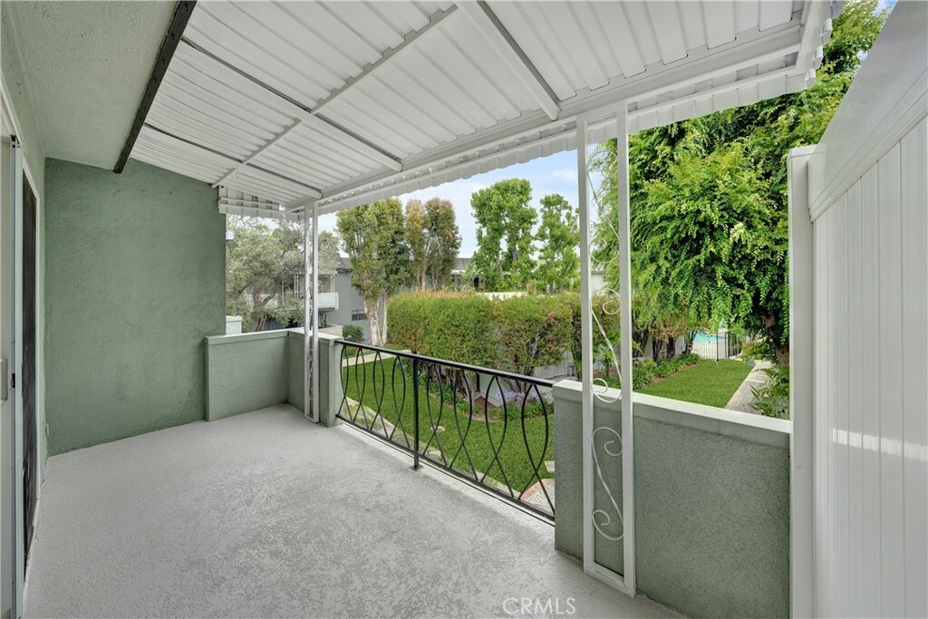 Property Photo: 5140 E Atherton Street 22 CA 90815