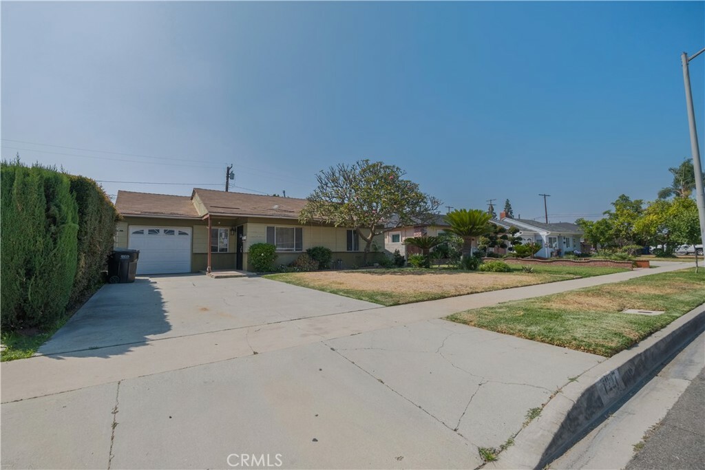 Property Photo:  7227 Farmland Avenue  CA 90660 