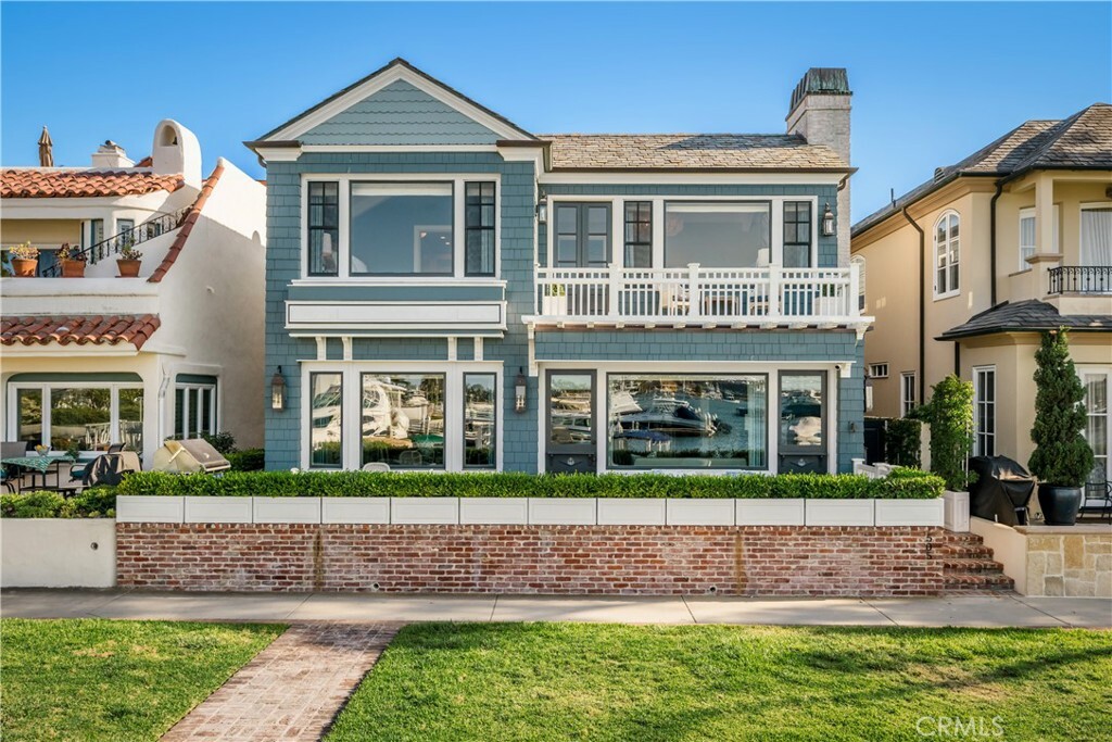 505 W Edgewater Avenue  Newport Beach CA 92661 photo