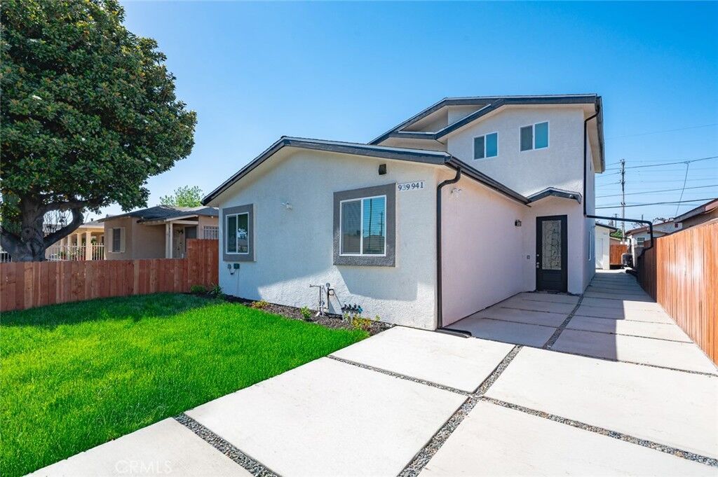 Property Photo:  941 E 97th Street  CA 90002 