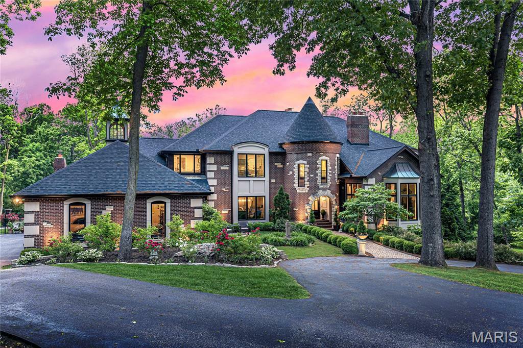 Property Photo: 11 Lake Forest Court W MO 63301