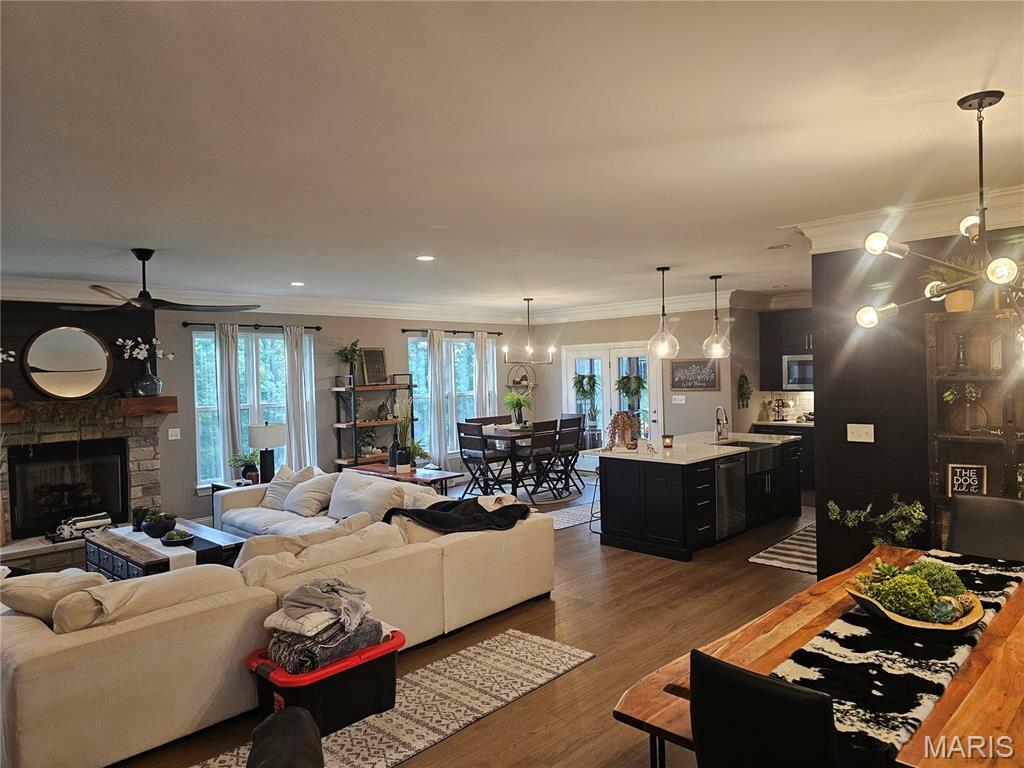Property Photo: 517 Stonewolf Creek Drive MO 63385
