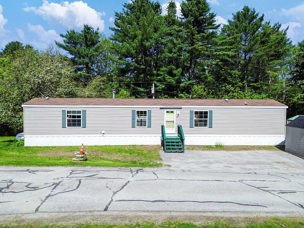Property Photo: 49 Putnam Park Road ME 04345