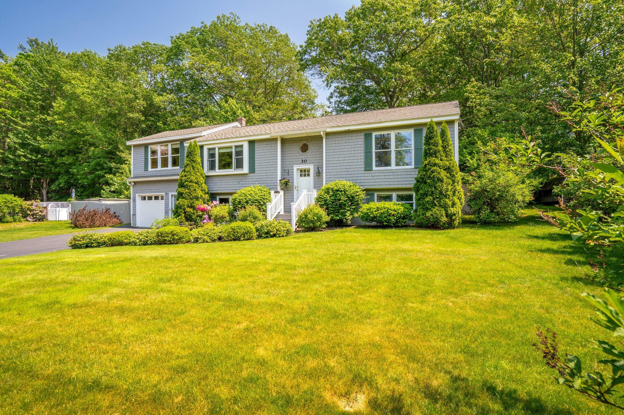 Property Photo:  30 Date Street  ME 04064 