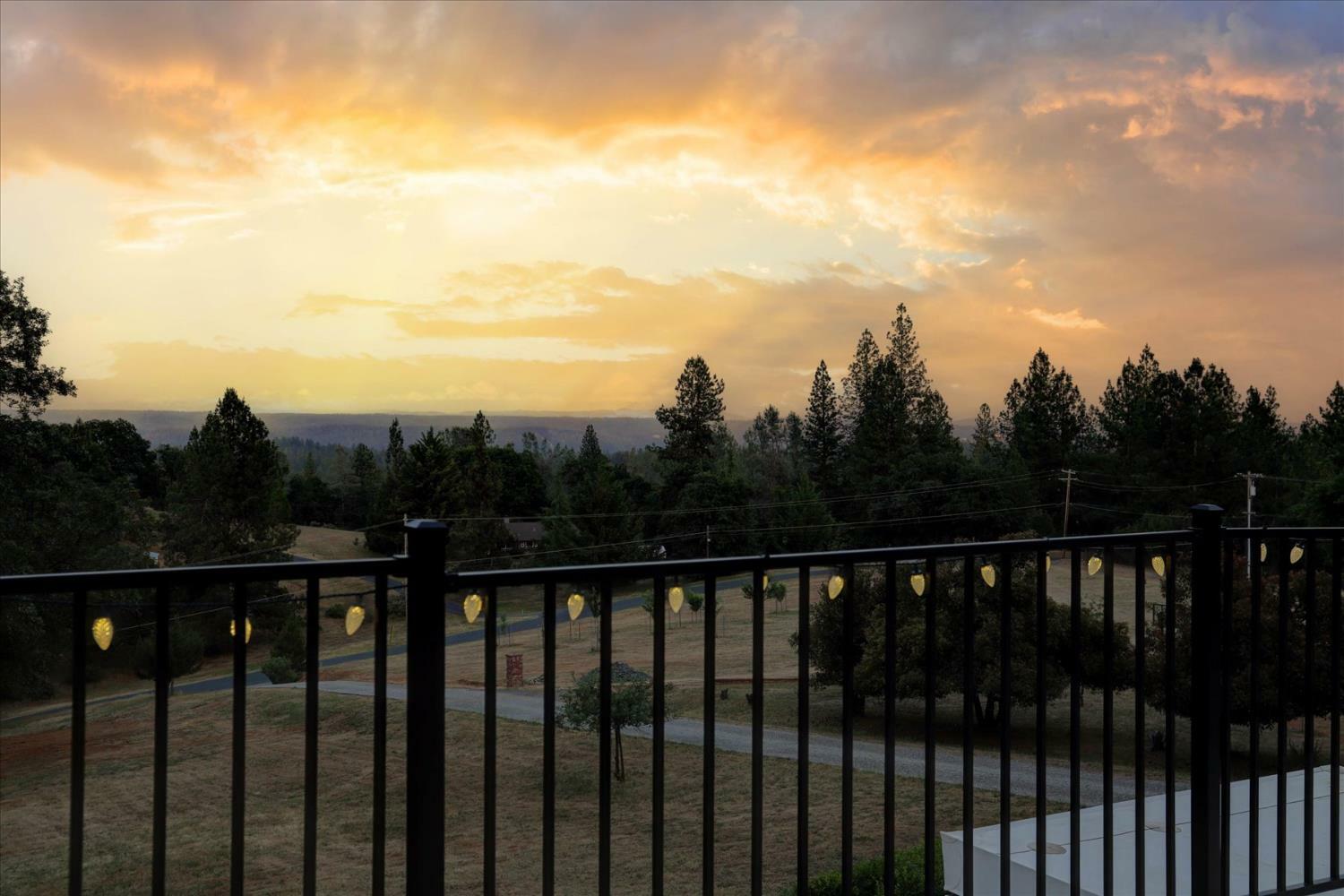 Property Photo: 21255 Meadow Oaks CA 95713