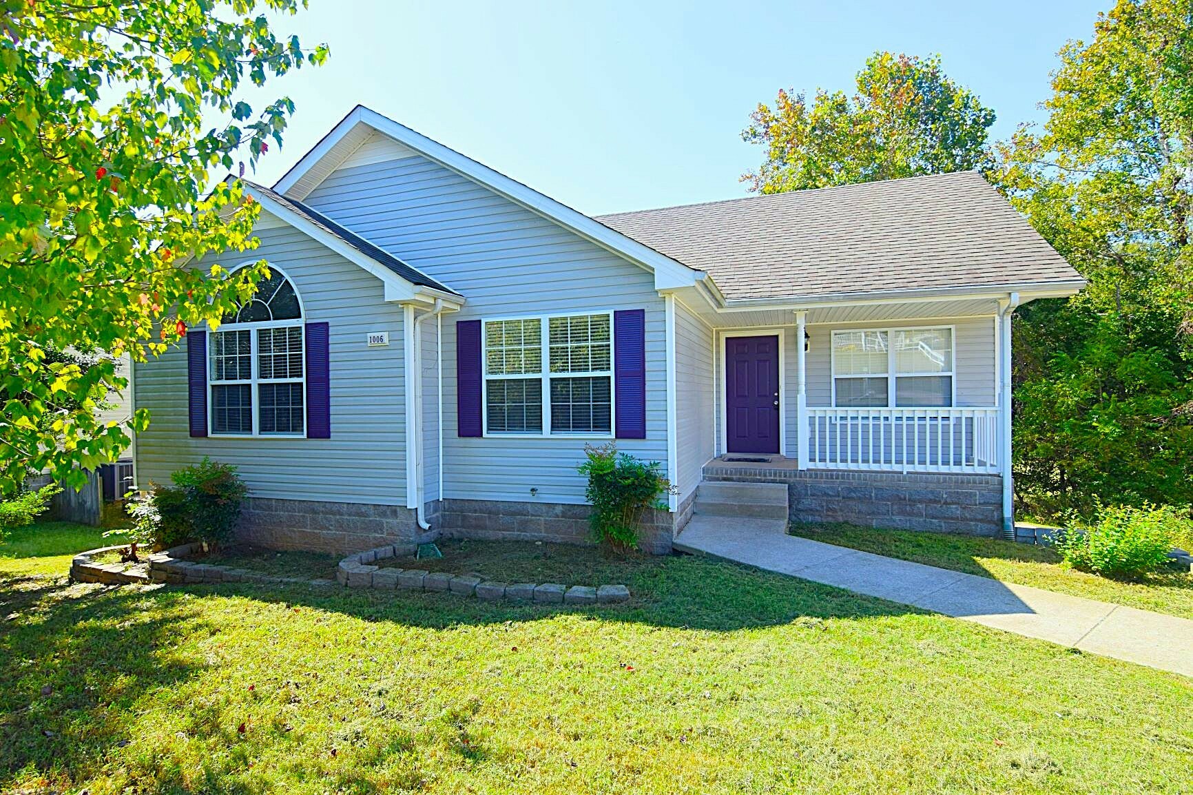 Property Photo: 1006 Granny White Rd TN 37040