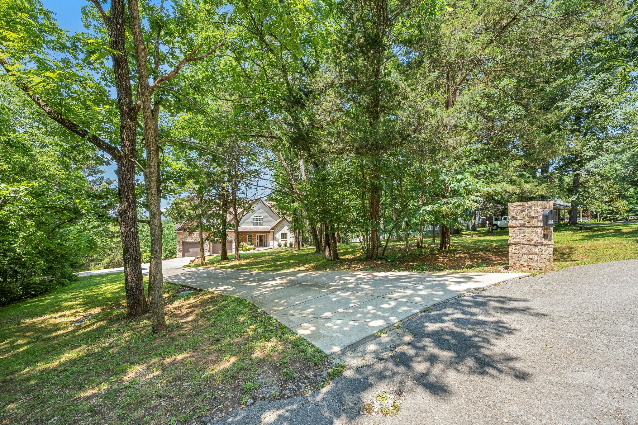 Property Photo: 3456 Red Oak Trl TN 37130