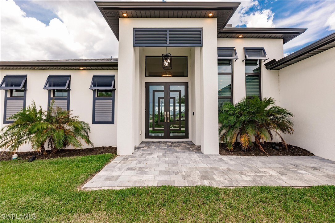 Property Photo: 4113 NW 36th Terrace FL 33993