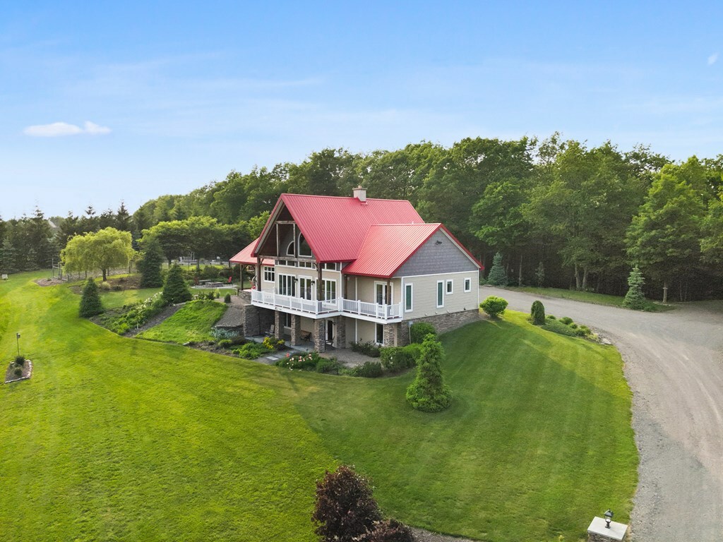 Property Photo: 4535 Covered Bridge Rd PA 18850