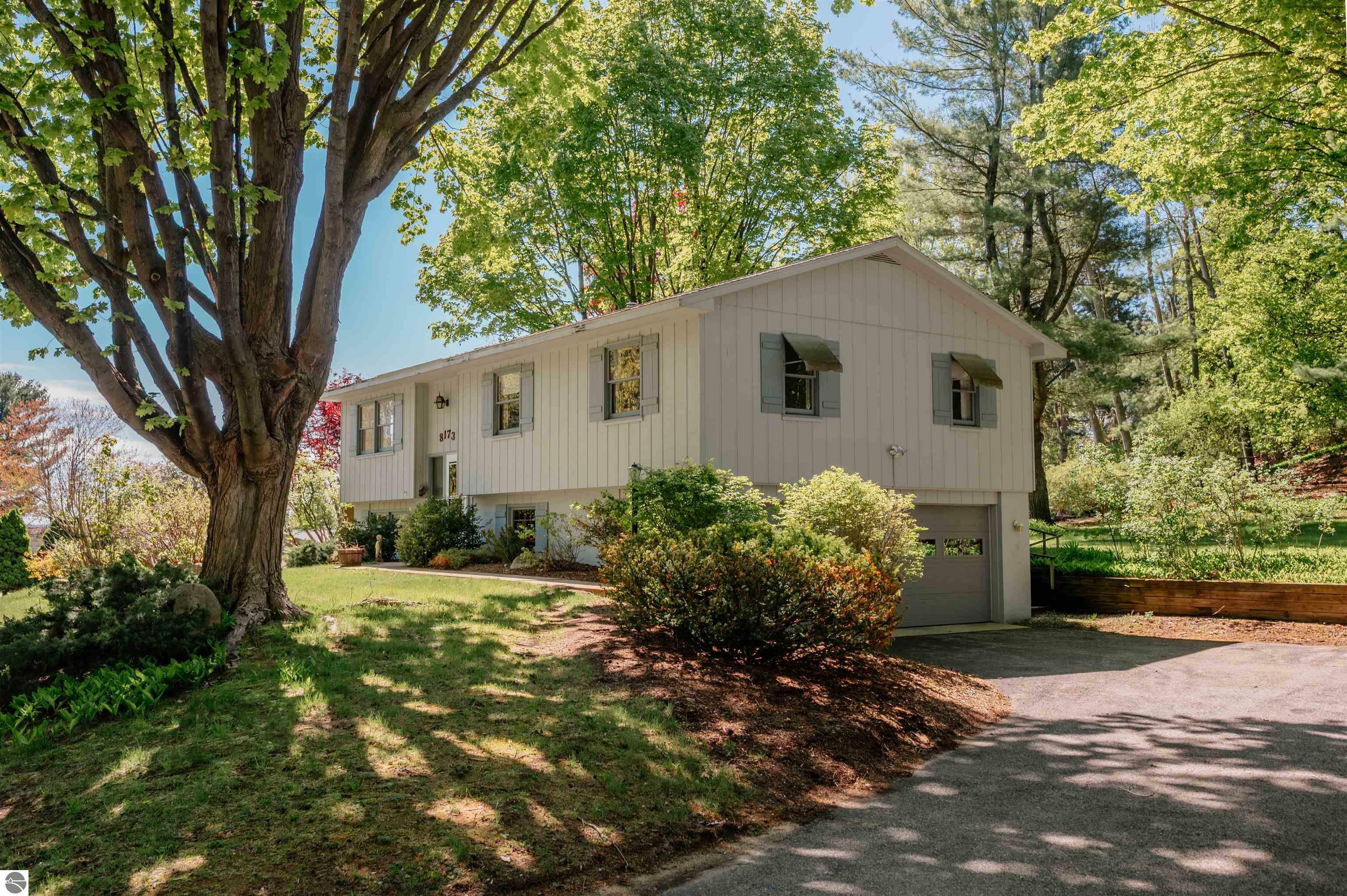 Property Photo:  8173 Bel Cherrie Drive  MI 49686-1636 