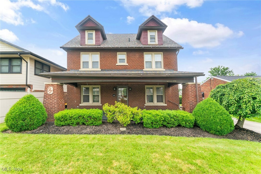 97 Overlook Boulevard  Struthers OH 44471 photo
