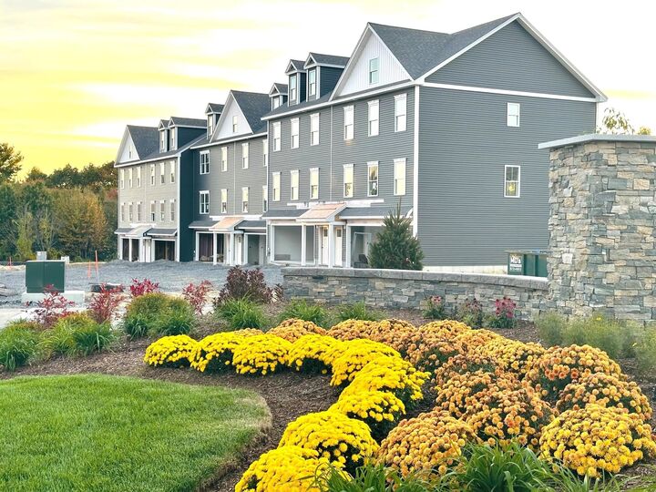 Property Photo: 7 Elise Avenue NH 03053