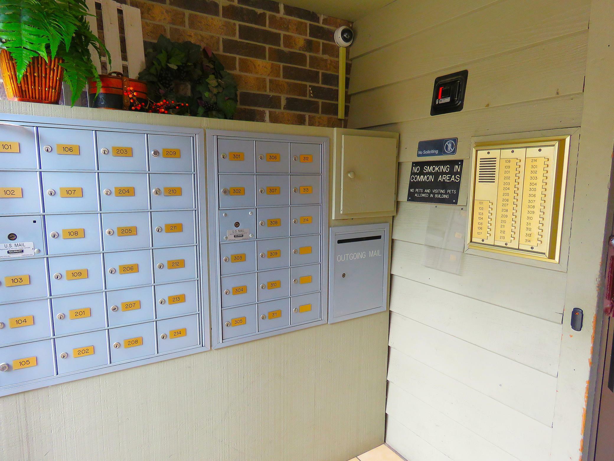 Property Photo: 315 Waite Avenue S 303 MN 56387