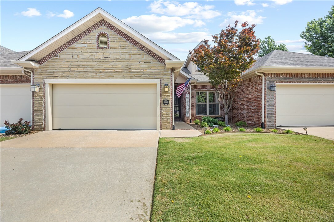 Property Photo: 6645 Valley View Road AR 72758