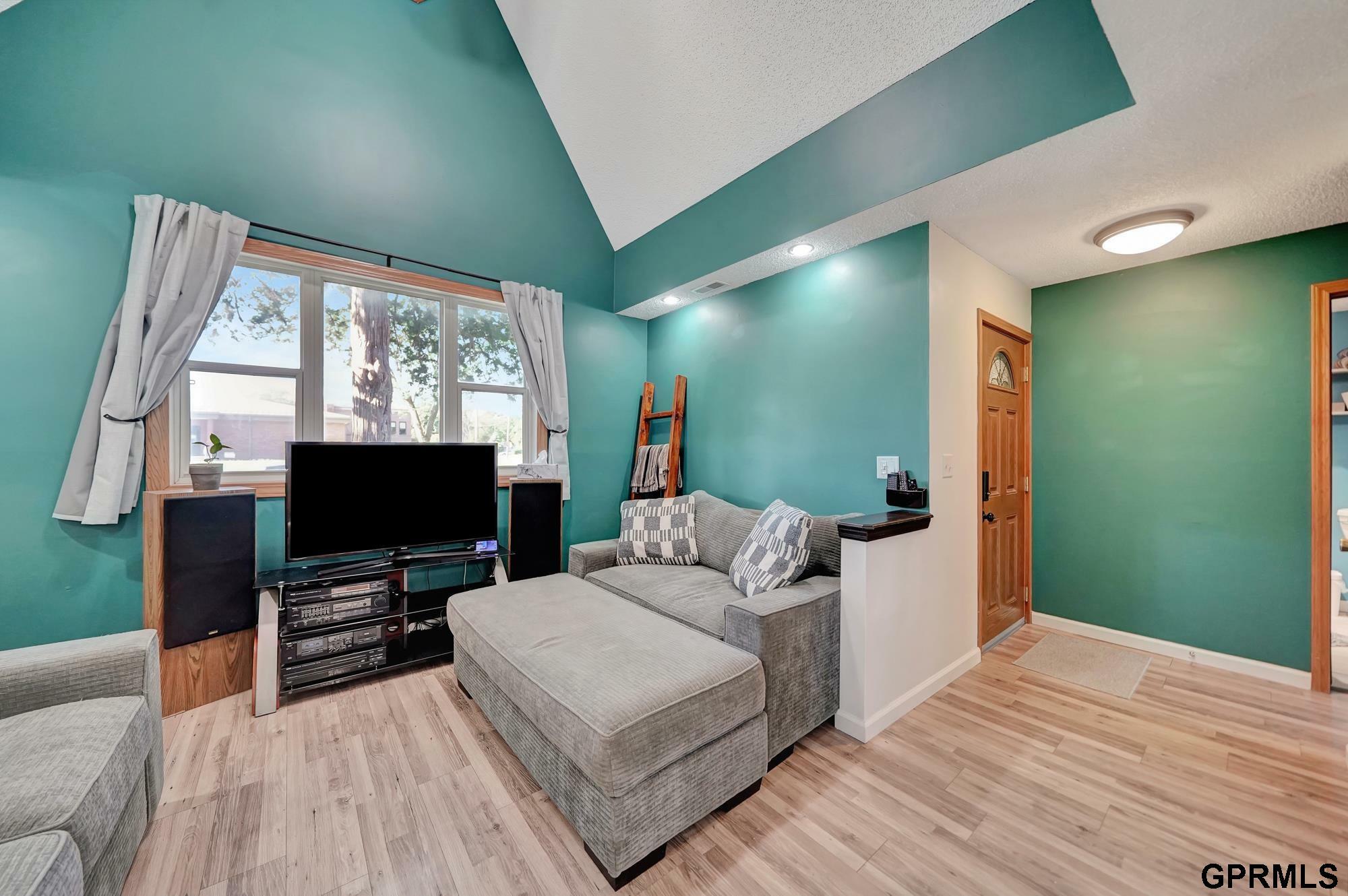 Property Photo: 7210 Stanton Street NE 68507