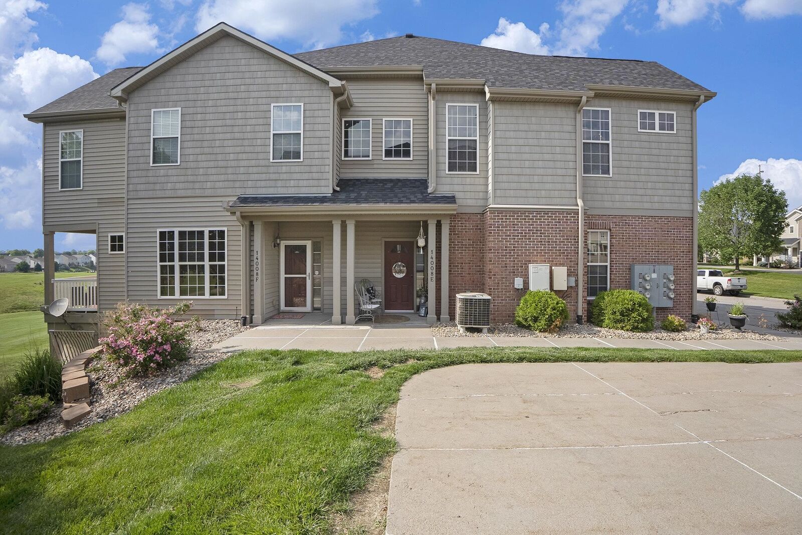 Property Photo: 14008 Tregaron Ridge Avenue NE 68123