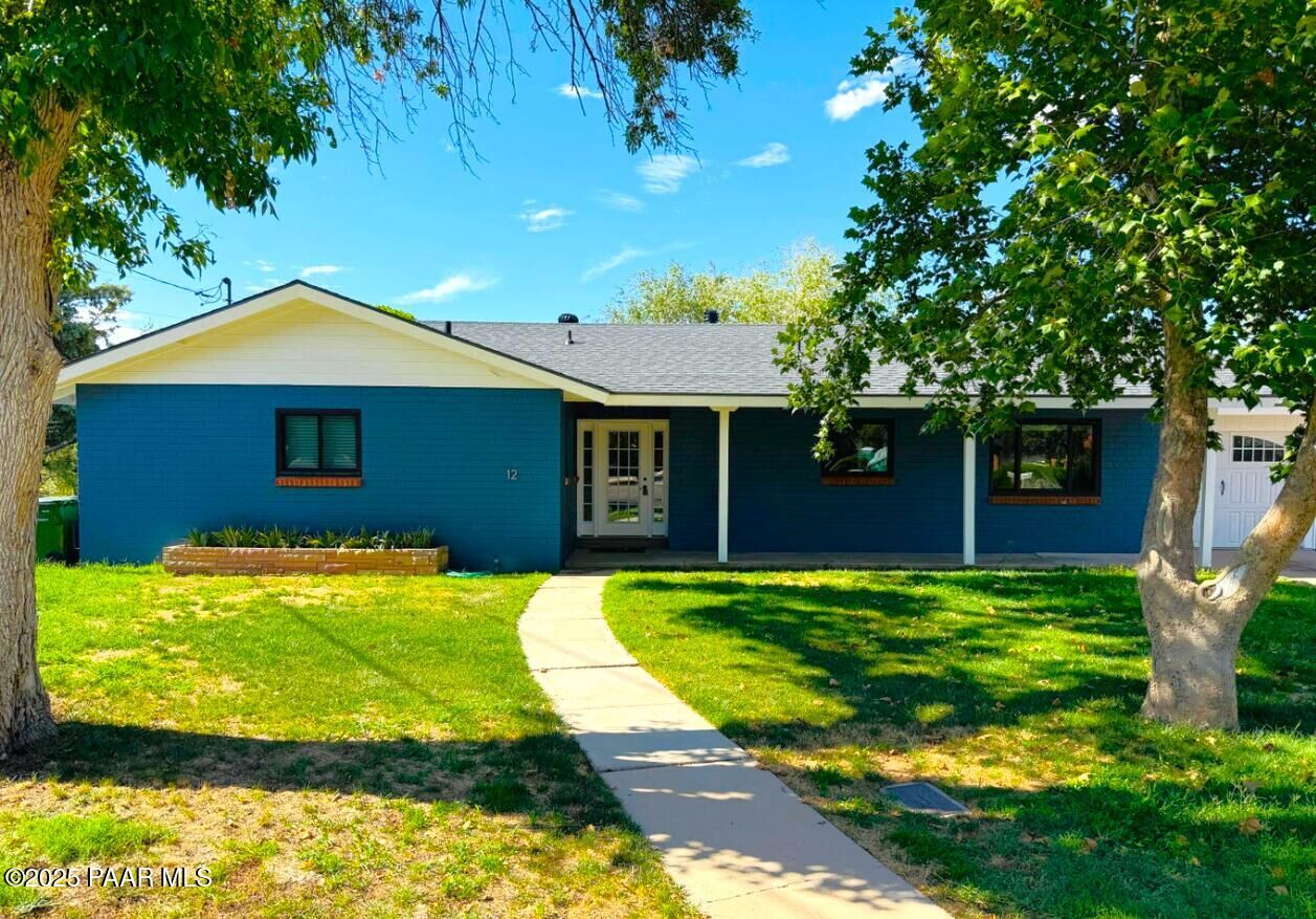 Property Photo:  12 Bar Heart Drive  AZ 86301