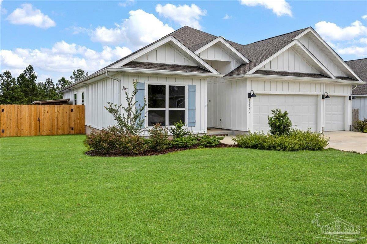 Property Photo: 10826 Blacktail Loop FL 32526