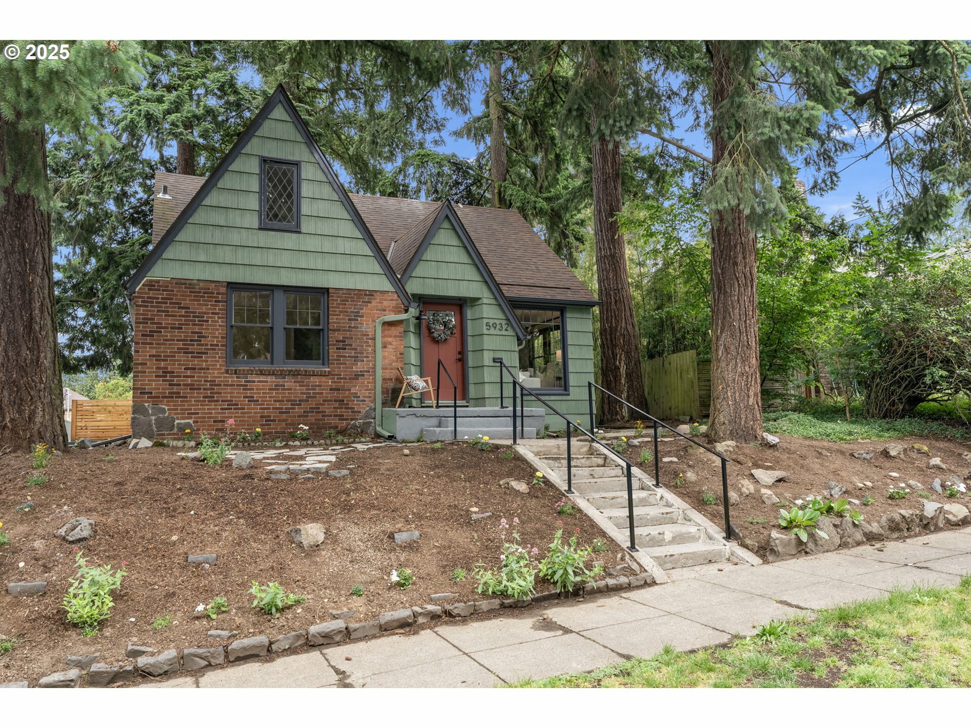 5932 NE 29th Ave  Portland OR 97211 photo