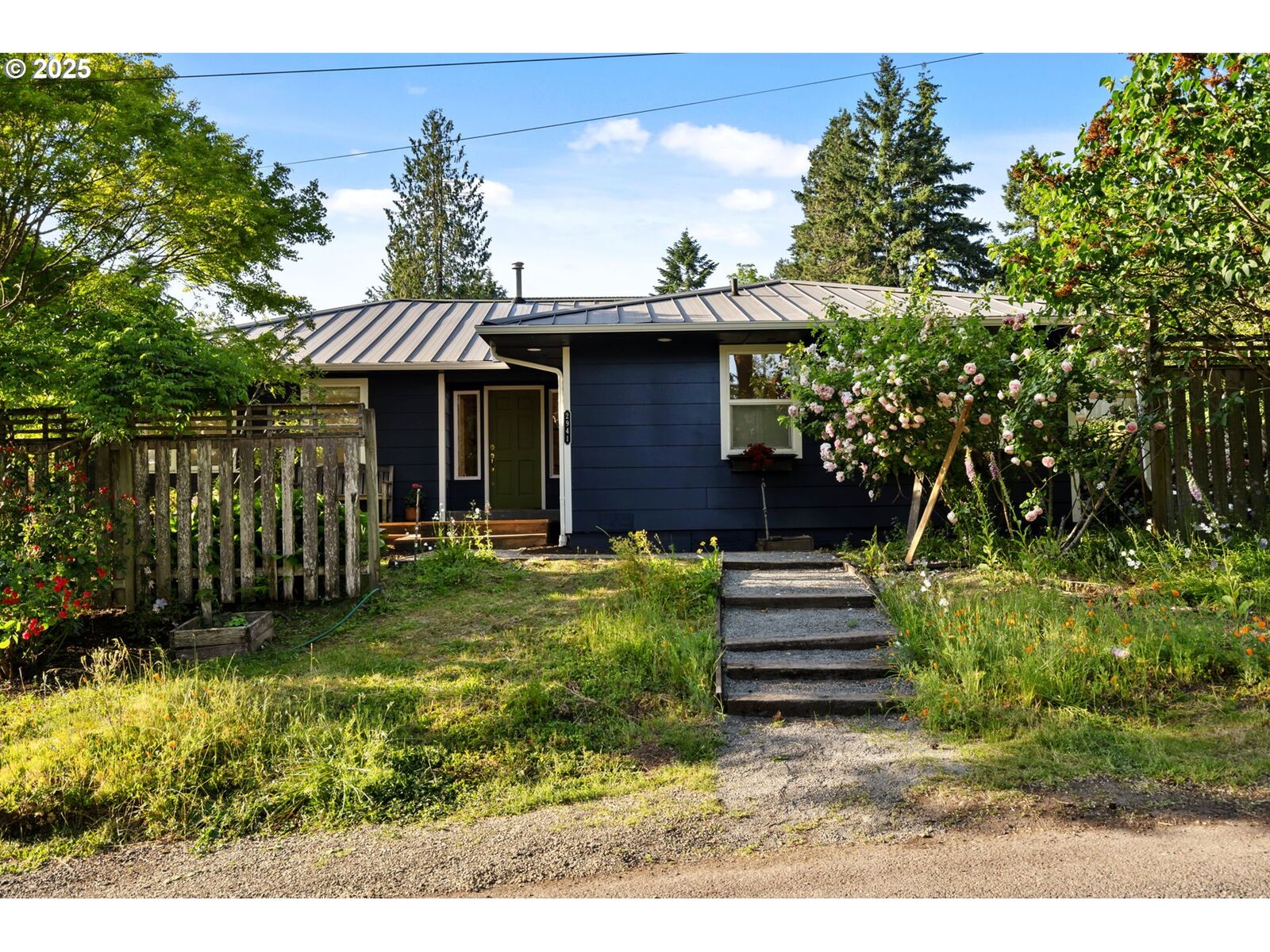 Property Photo: 2941 SW Moss St OR 97219