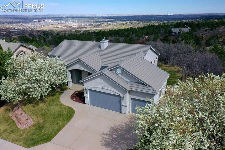 565 Vista Grande Drive  Colorado Springs CO 80906 photo