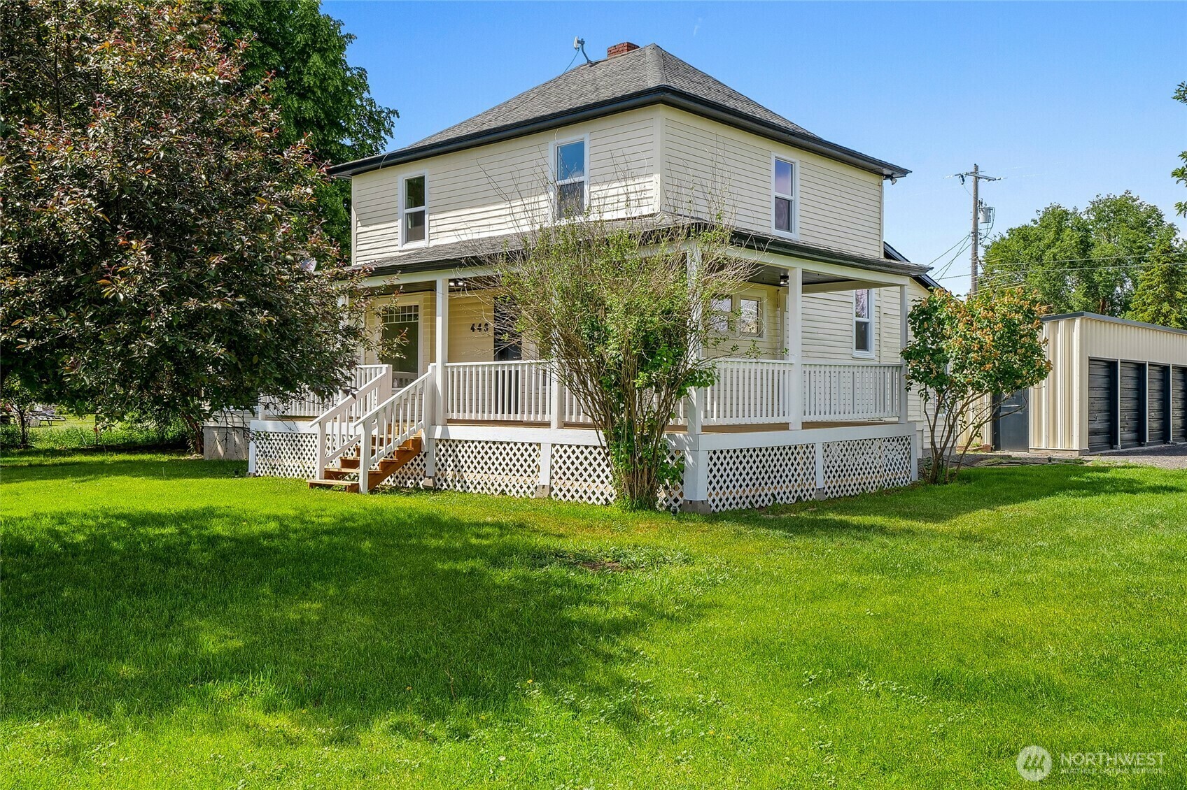 Property Photo: 449 NE Cliff Ave WA 99185